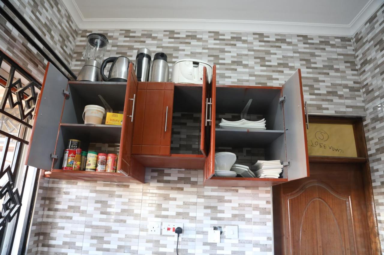 Pearl Lulu Modern Bnb Homestay Daressalam Exterior foto
