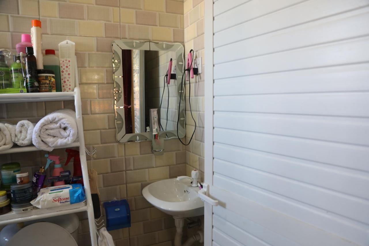 Pearl Lulu Modern Bnb Homestay Daressalam Exterior foto