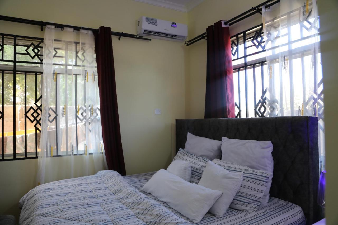 Pearl Lulu Modern Bnb Homestay Daressalam Exterior foto