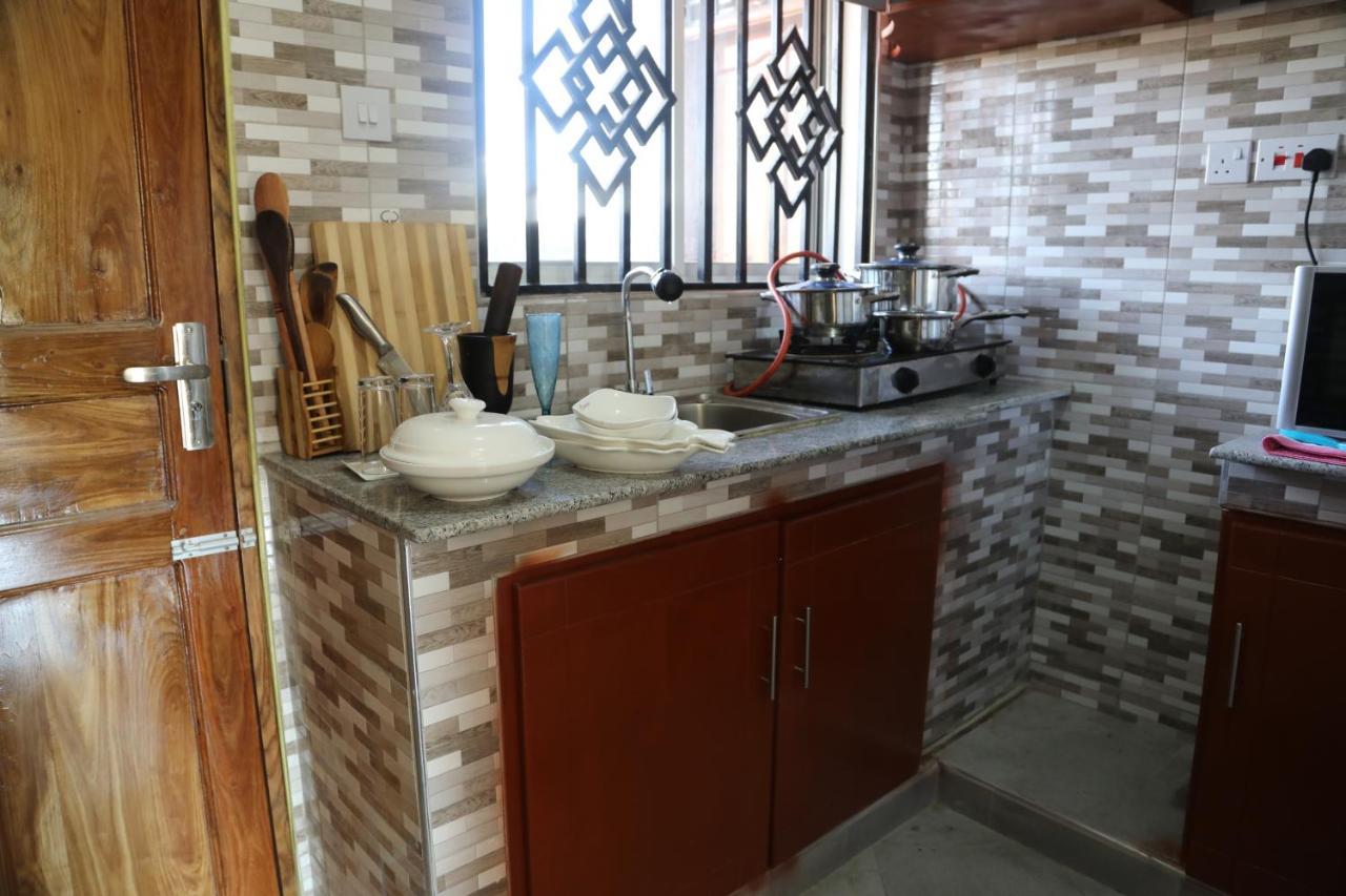 Pearl Lulu Modern Bnb Homestay Daressalam Exterior foto