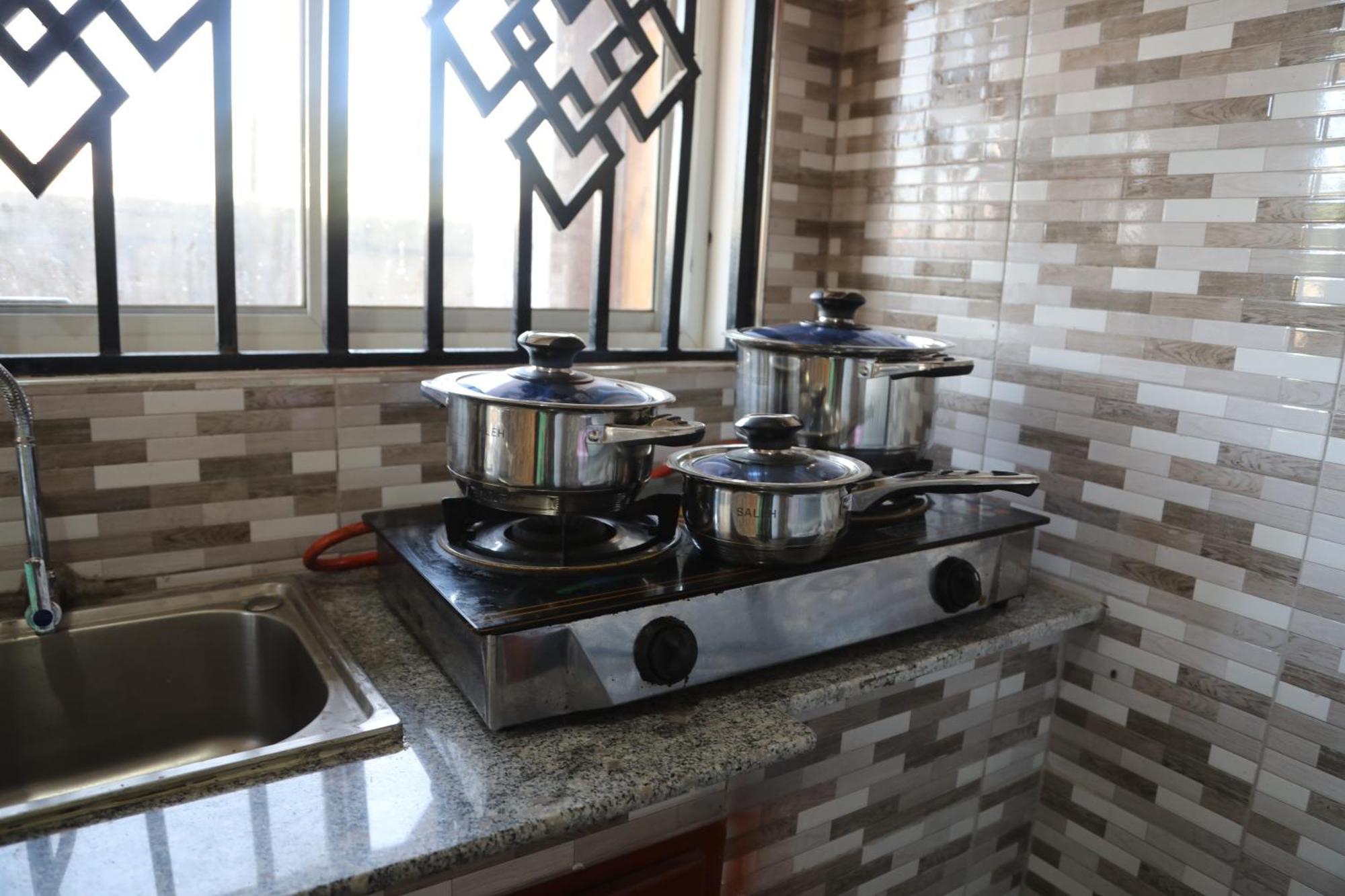 Pearl Lulu Modern Bnb Homestay Daressalam Exterior foto