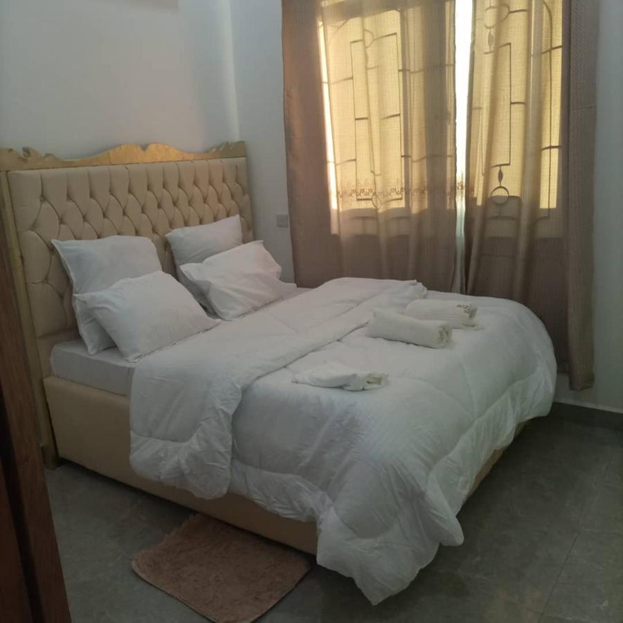 Pearl Lulu Modern Bnb Homestay Daressalam Exterior foto